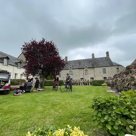 Omaha 3 Etoiles - La Ferme Delaunay בית נופש Saint-Come-du-Mont